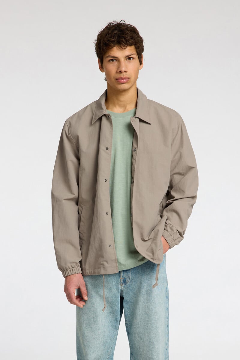 Pedro Del Hierro Chaqueta Corta Con Cuello Confeccionada Con Materiales Reciclados