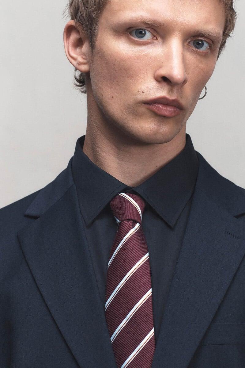 pedro del hierro Corbata de rayas confeccionada con materiales reciclados