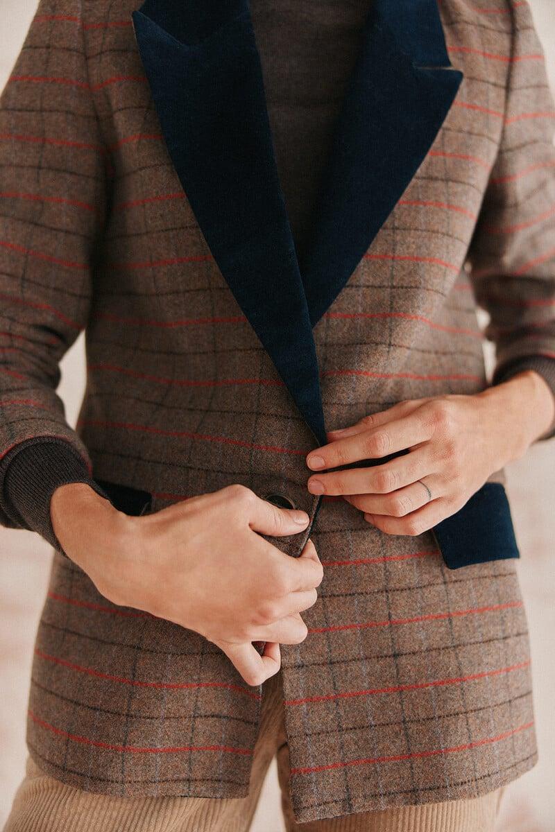 Pedro Del Hierro Emilia. Americana De Cuadros Con Terciopelo