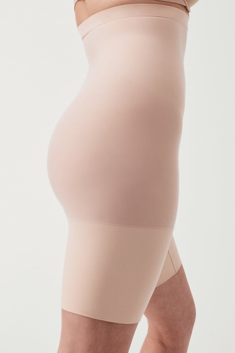 Pedro Del Hierro Pantalón Corto A Media Pierna De Talle Alto Nude. SPANX