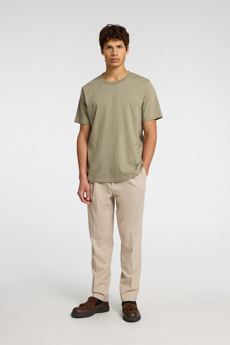 pedro del hierro Pantalón informal con pinza confeccionado con materiales reciclados