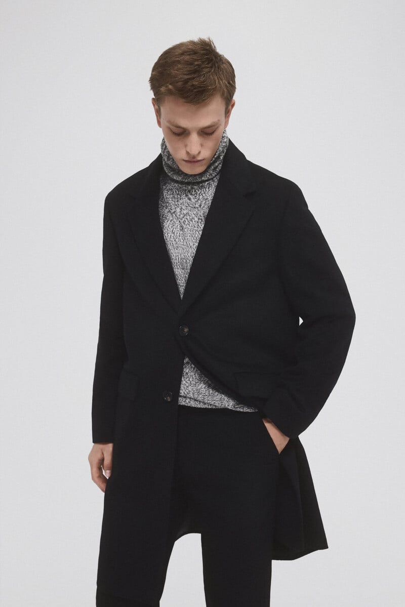 Pedro Del Hierro Abrigo Negro