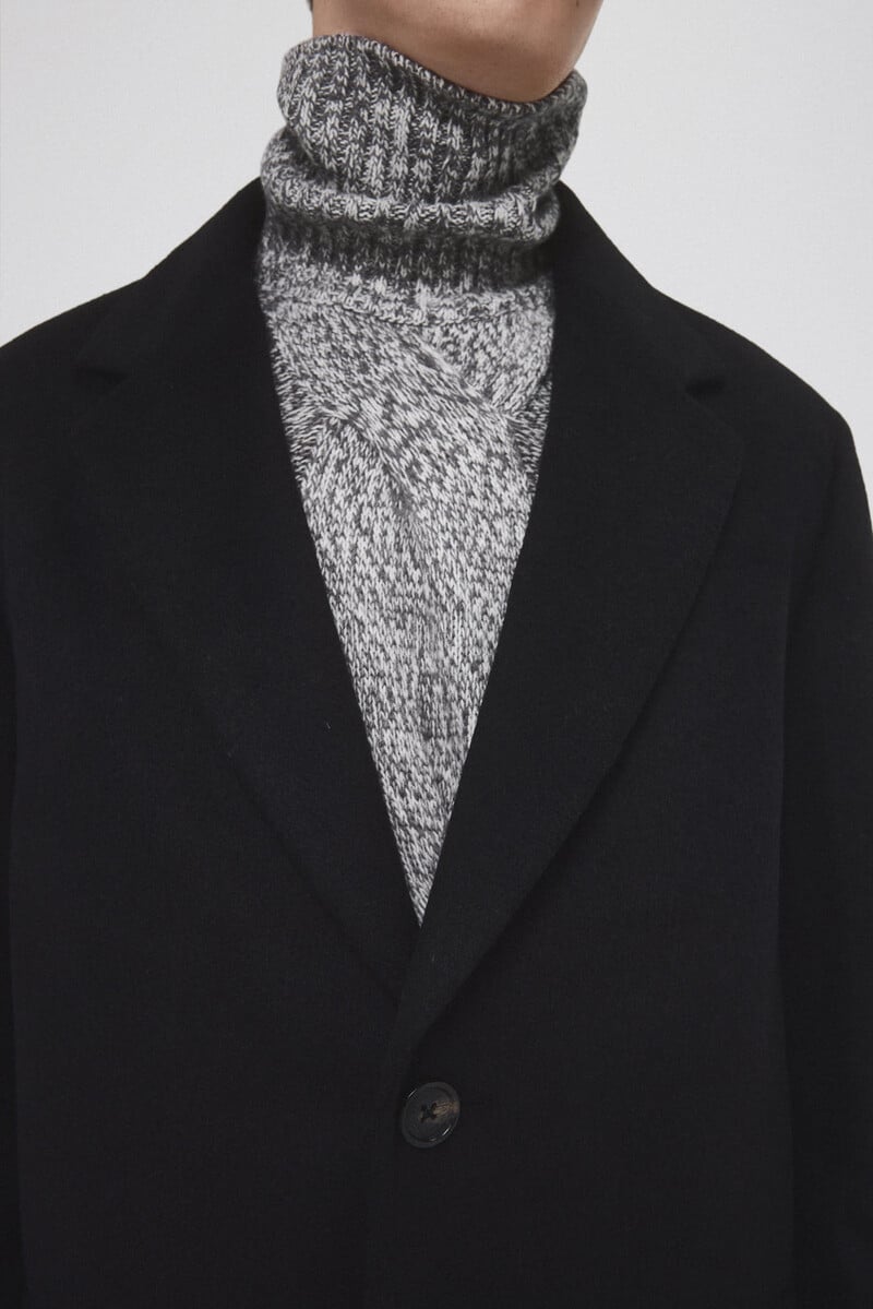 Pedro Del Hierro Abrigo Negro