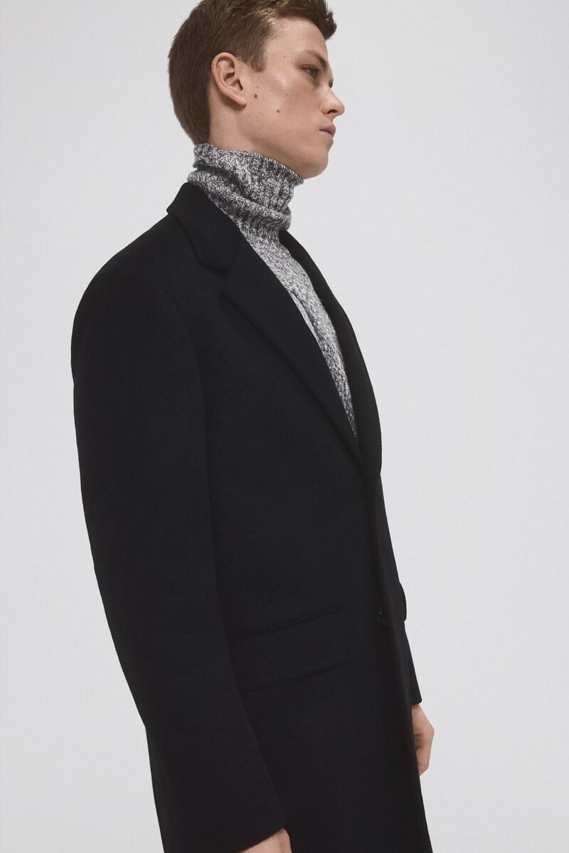 Pedro Del Hierro Abrigo Negro