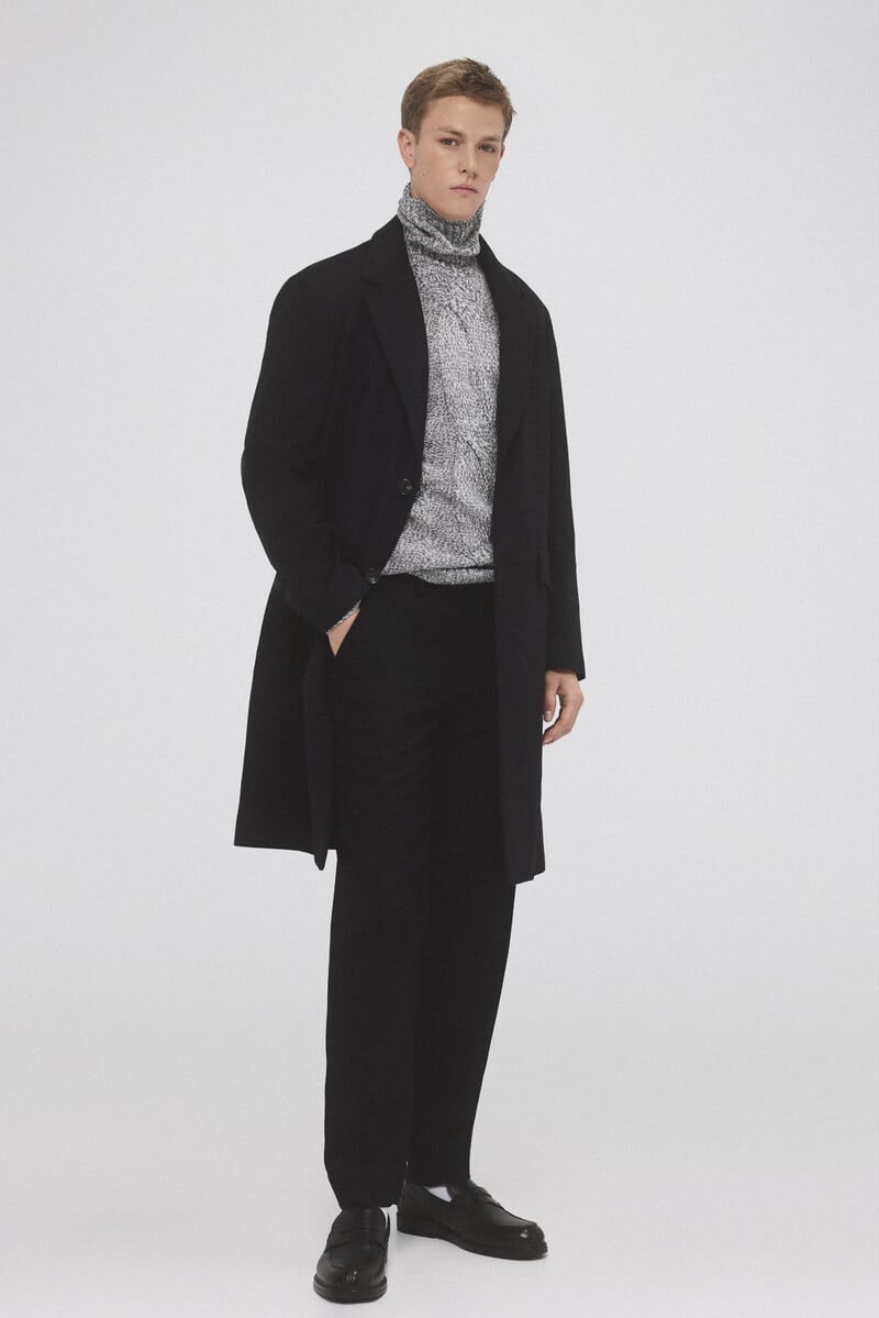 Pedro Del Hierro Abrigo Negro