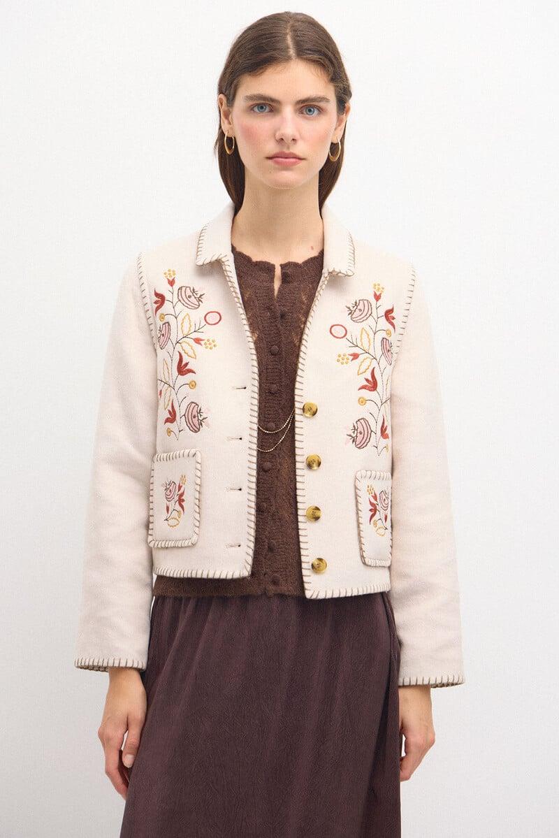 pedro del hierro Ángela. Chaqueta de lana bordada