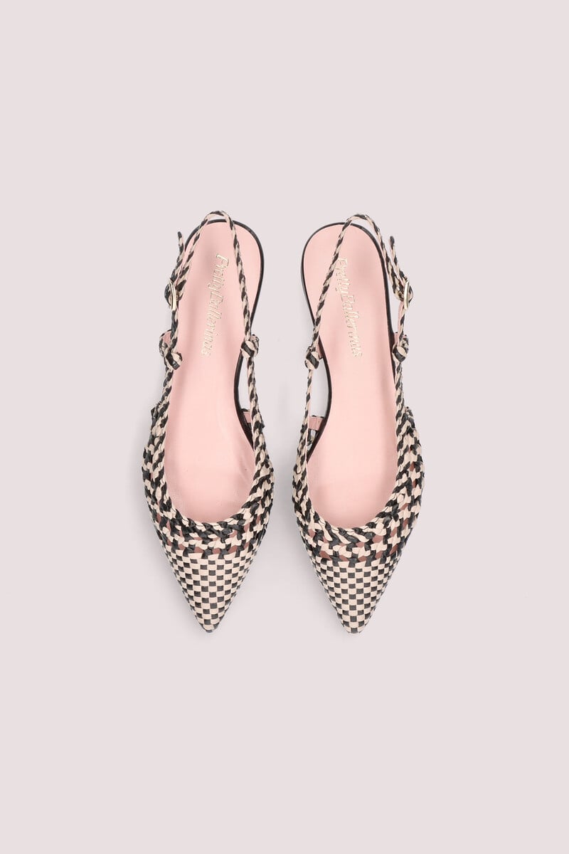 Pedro Del Hierro Bailarina Destalonada