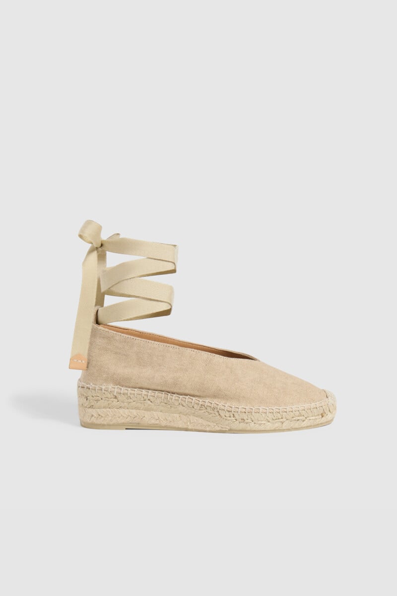 pedro del hierro Bailarina Gea elaborada en lona