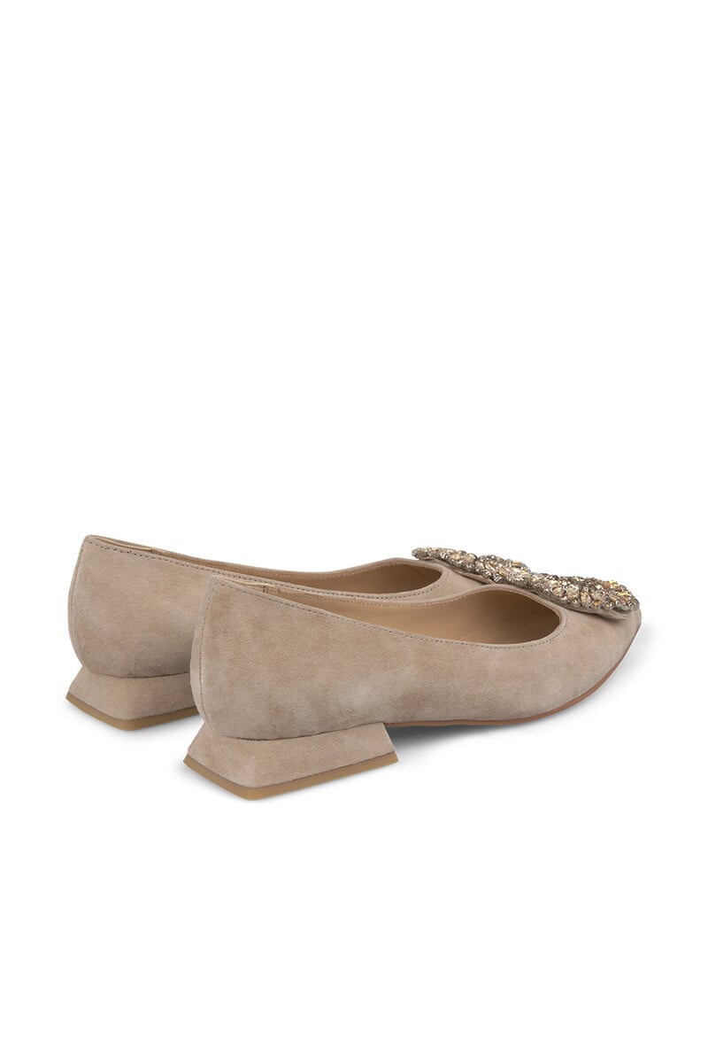 Pedro Del Hierro Bailarina Pedrería