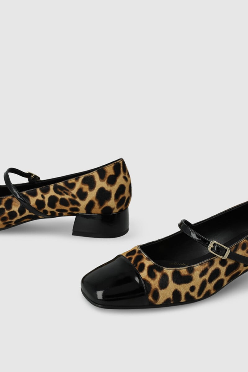 Pedro Del Hierro Bailarinas En Piel