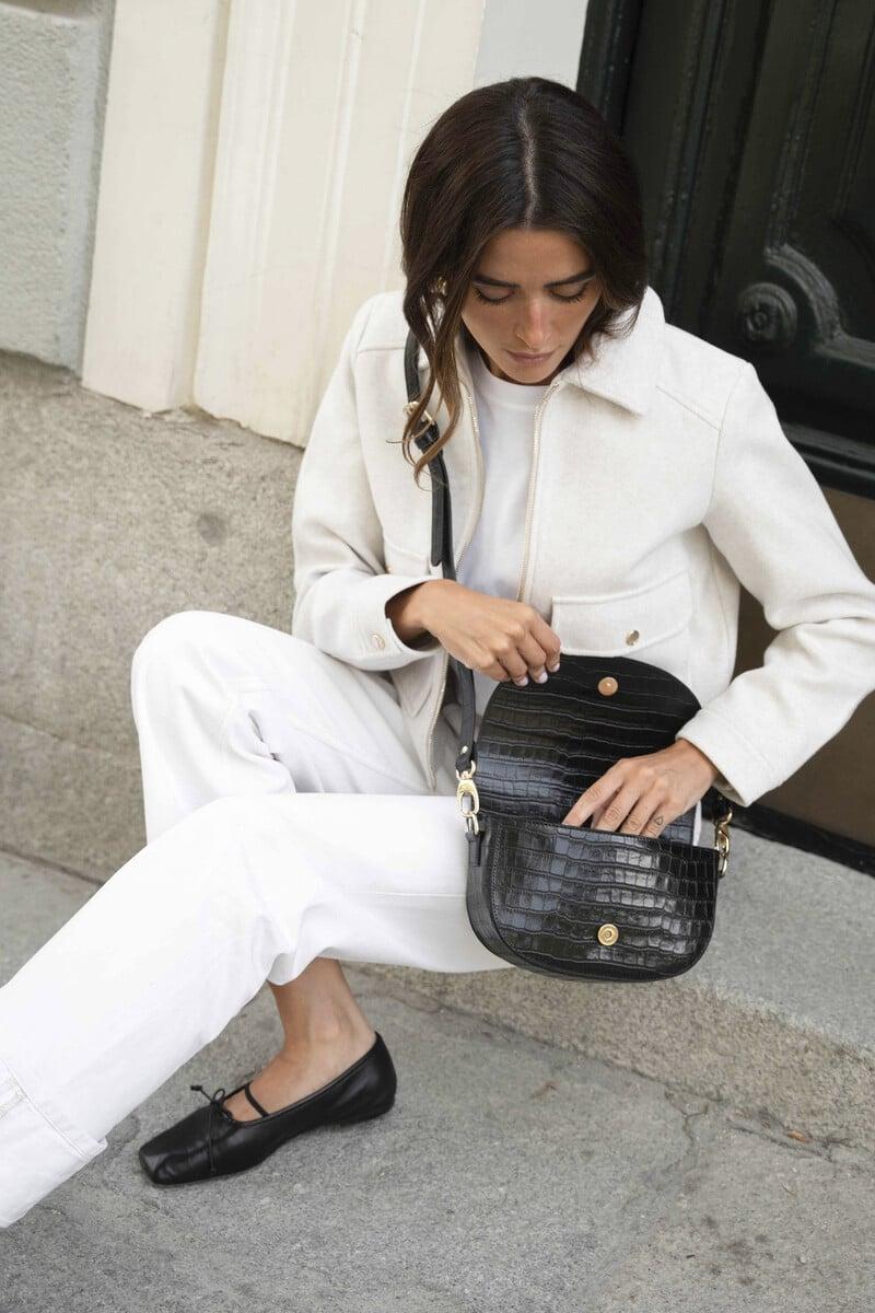 Pedro Del Hierro Bandolera Alma Negro