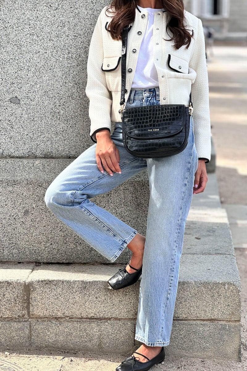 Pedro Del Hierro Bandolera Claudia Negra