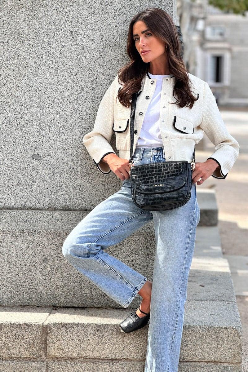 pedro del hierro Bandolera claudia negra