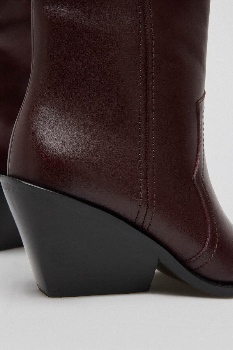 Pedro Del Hierro Botín Cowboy