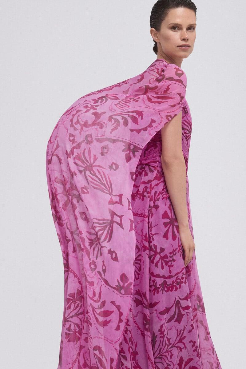 Pedro Del Hierro Capa Fluida Estampada