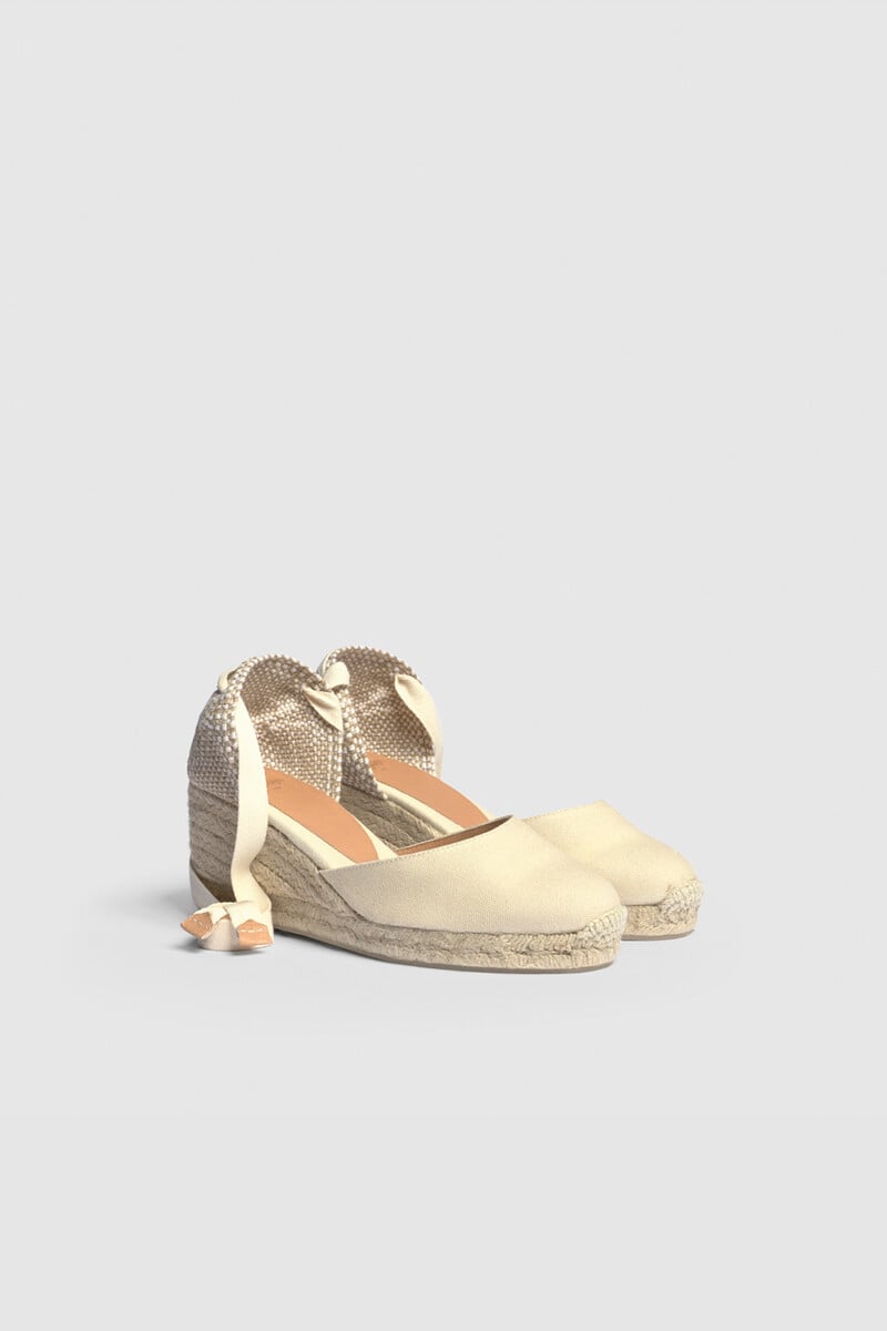 Pedro Del Hierro Carina/6/001