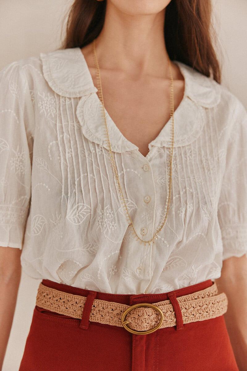 pedro del hierro Carmela. Camisa bordada solapas