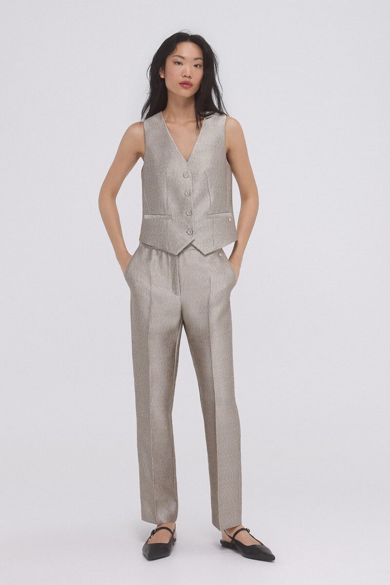 Pedro Del Hierro Chaleco Dorado