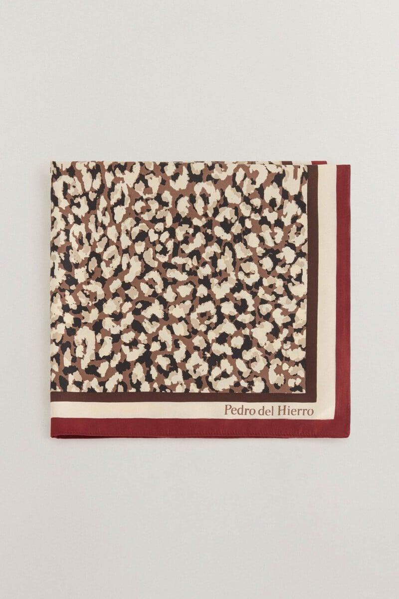 Pedro Del Hierro Conjunto De Camiseta Jeans Y Chal