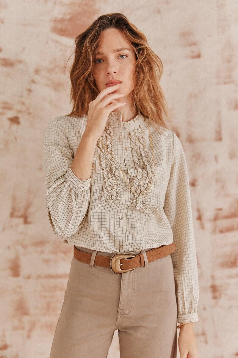 pedro del hierro Cósima. Camisa chorreras