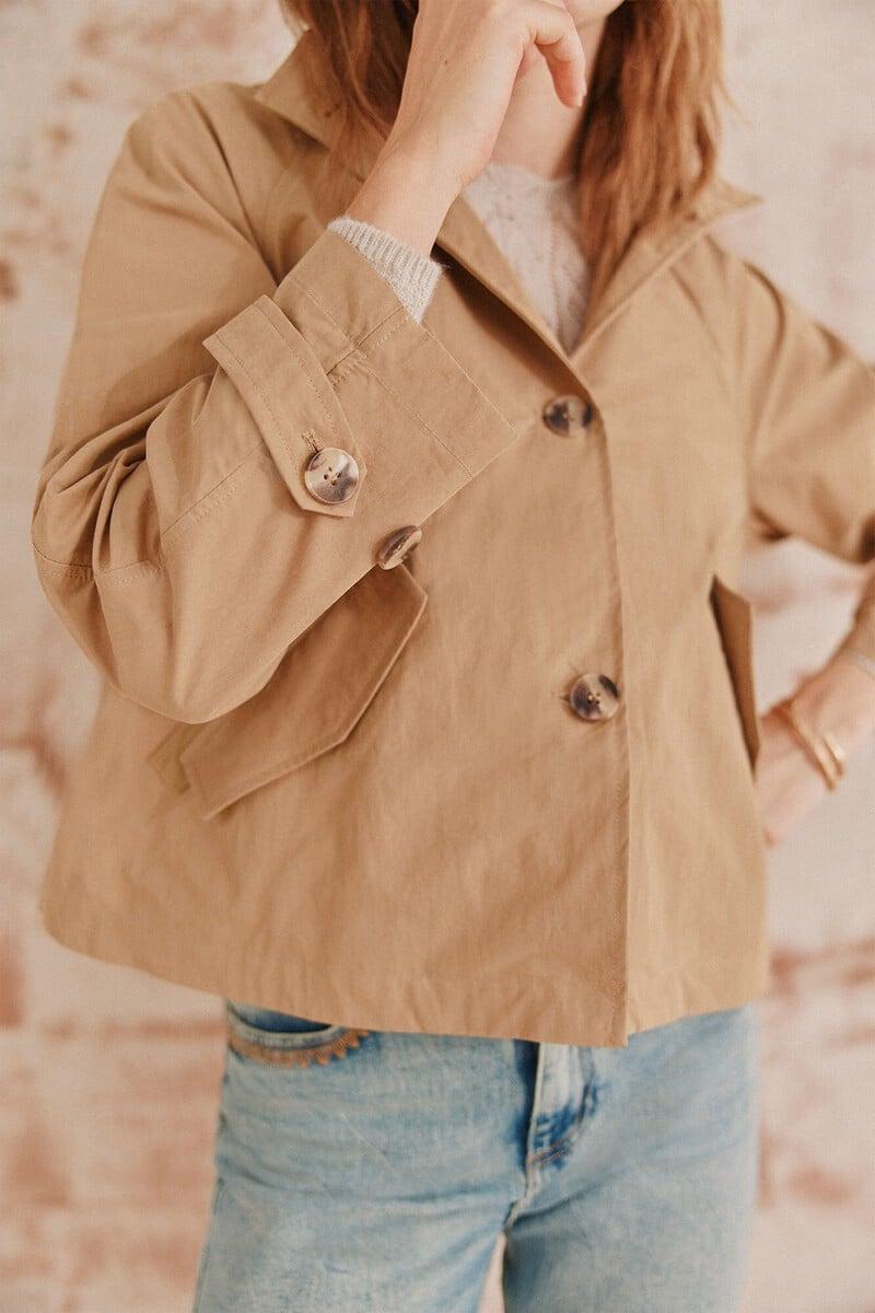 Pedro Del Hierro Daniela. Gabardina Corta