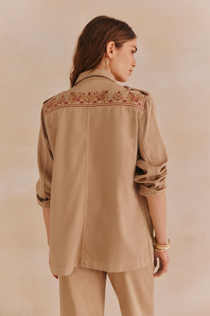 Pedro Del Hierro Ediana. Chaqueta Bordada