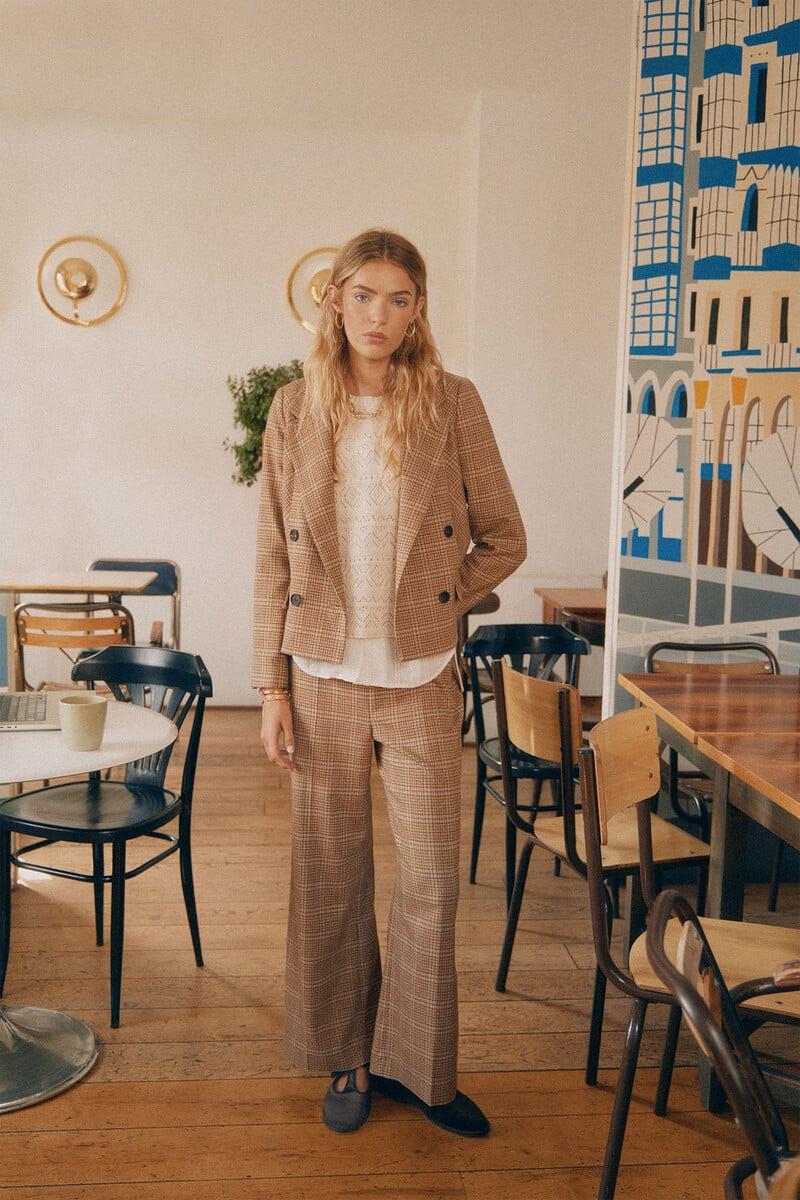 Pedro Del Hierro Edith. Americana Corta De Cuadros