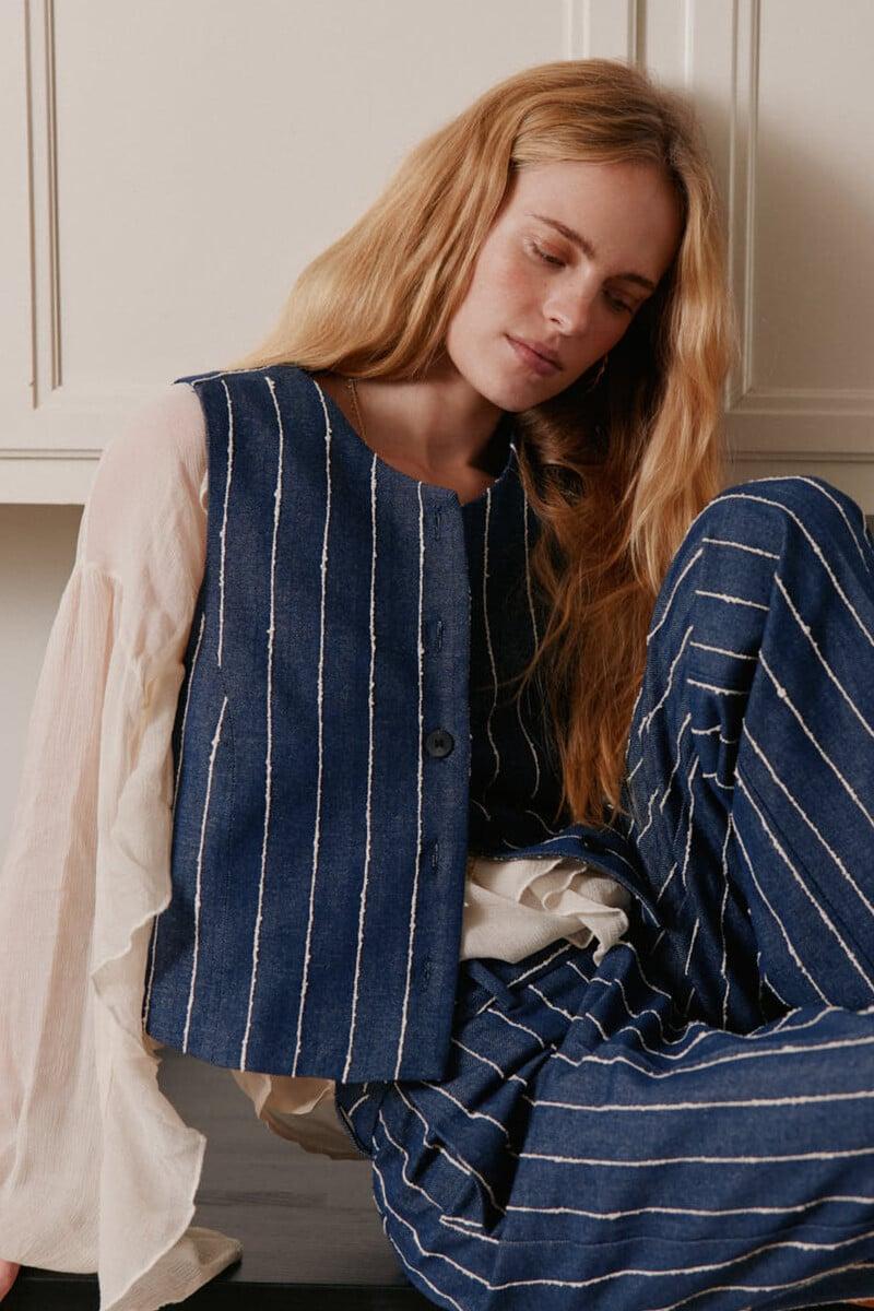 pedro del hierro Elisa. Chaleco rayas