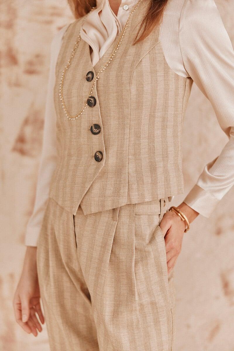 Pedro Del Hierro Esther. Chaleco Raya