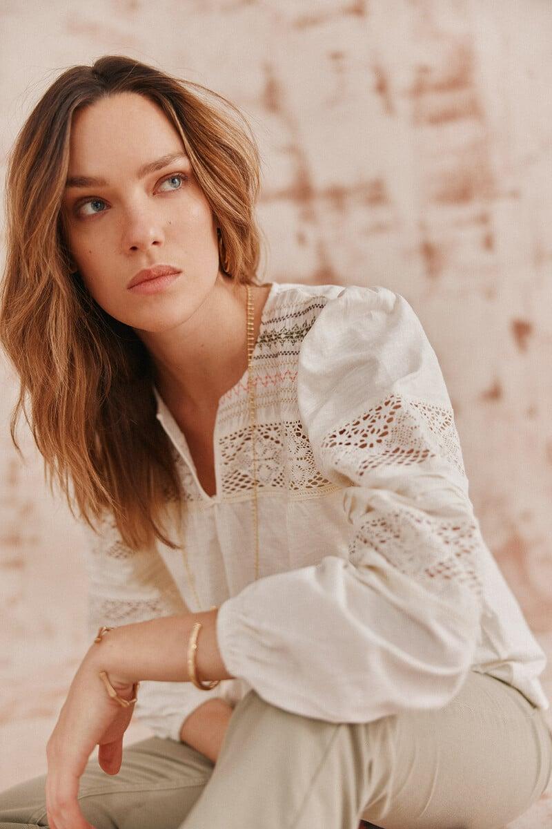 pedro del hierro Francisca. Camiseta pico