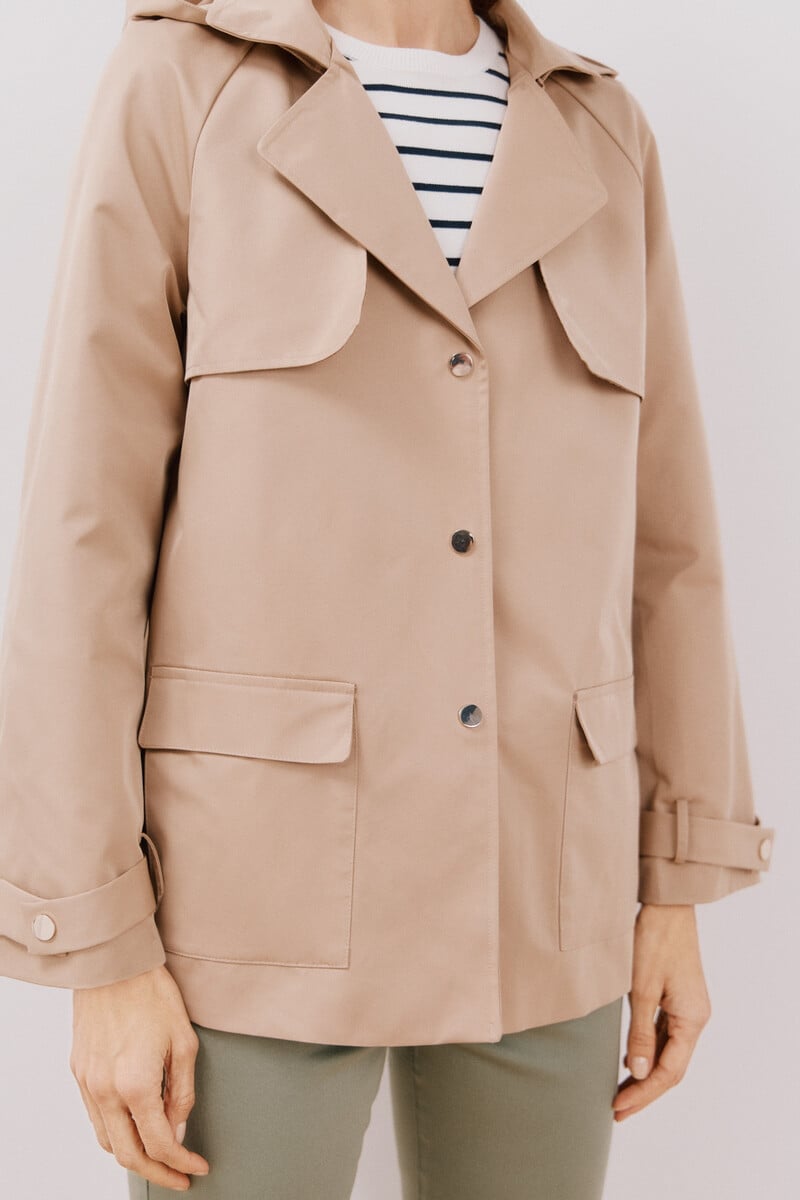 Pedro Del Hierro Gabardina Corta Con Vuelo