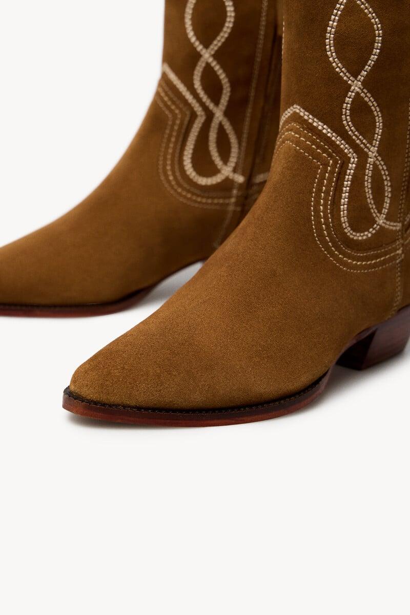 Pedro Del Hierro Macarena. Botines De Serraje