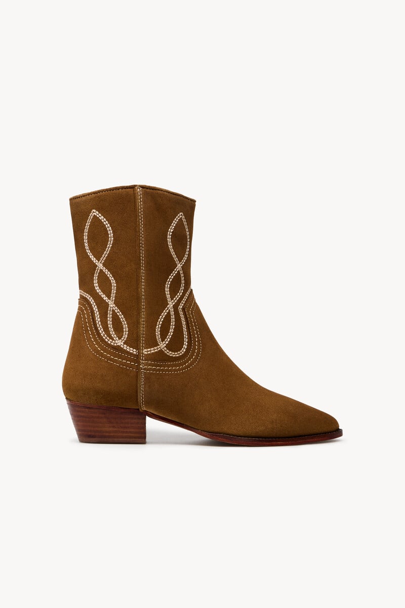 pedro del hierro Macarena. Botines de serraje