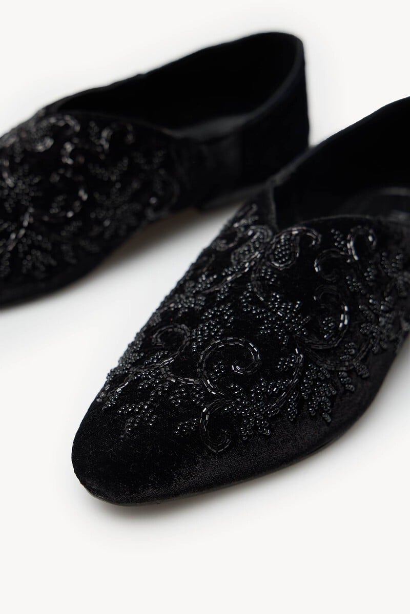 Pedro Del Hierro Maira. Babuchas De Terciopelo