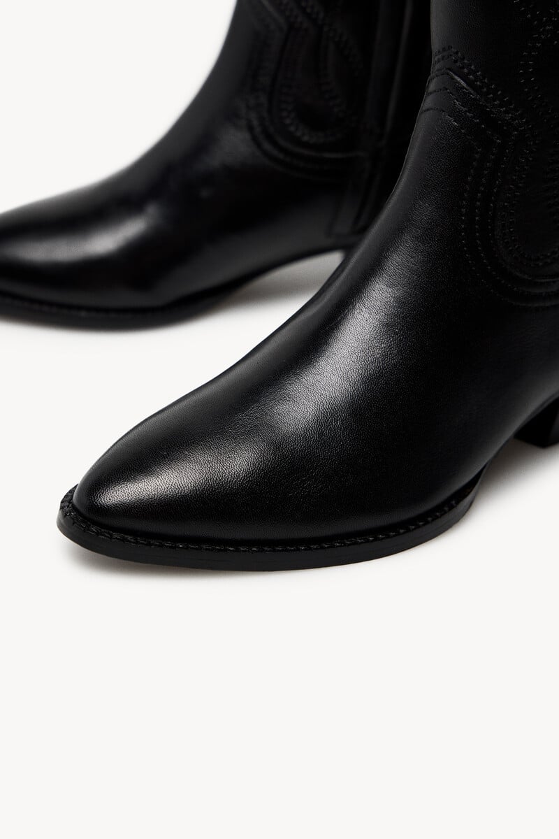 Pedro Del Hierro Maitane. Botines De Piel