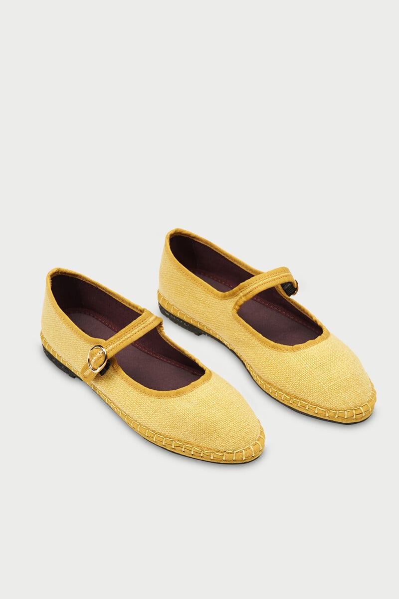 Pedro Del Hierro Mercedita De Lino