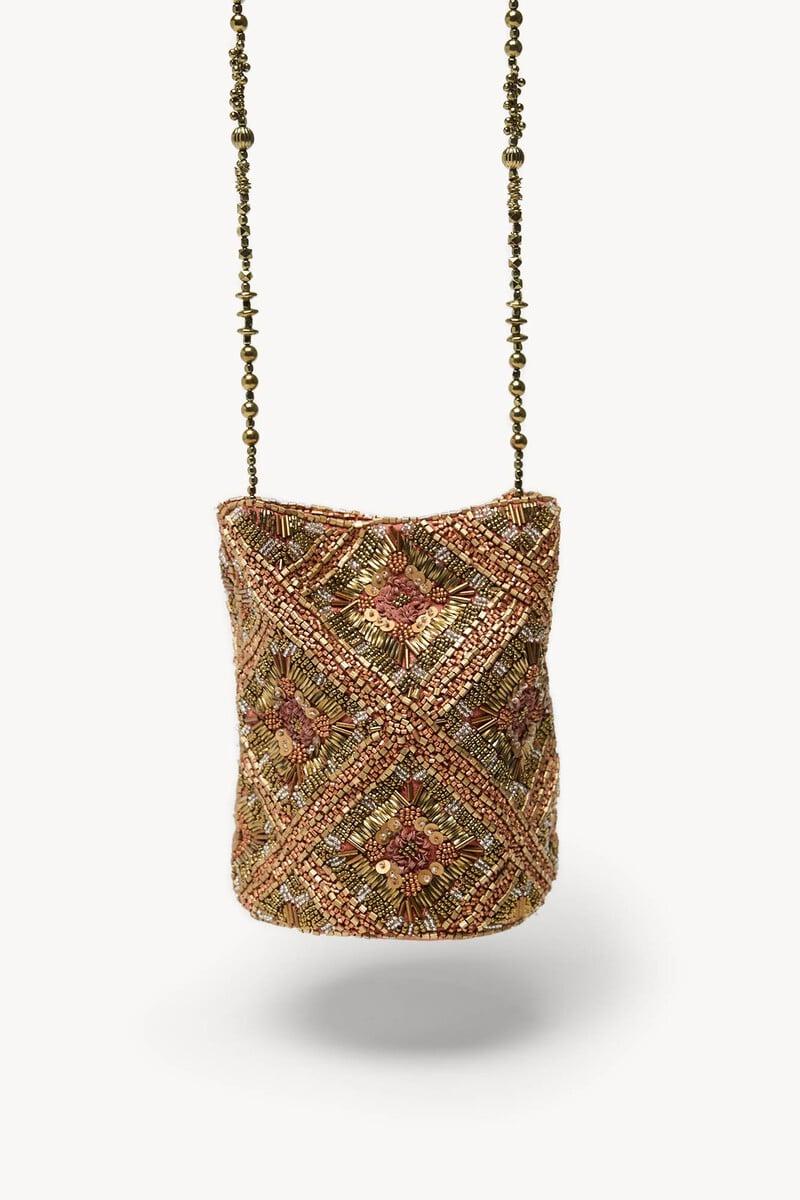 pedro del hierro Nora. Bolso bordado abalorios