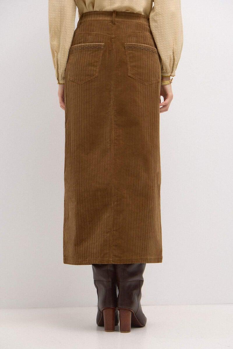 Pedro Del Hierro Omana. Falda De Pana