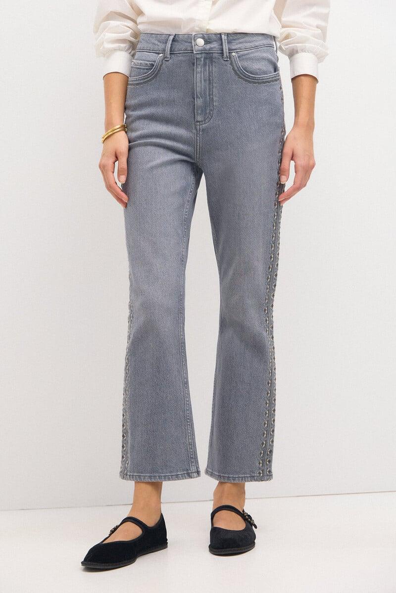 Pedro Del Hierro Ondina. Jeans Con Corte De Bota