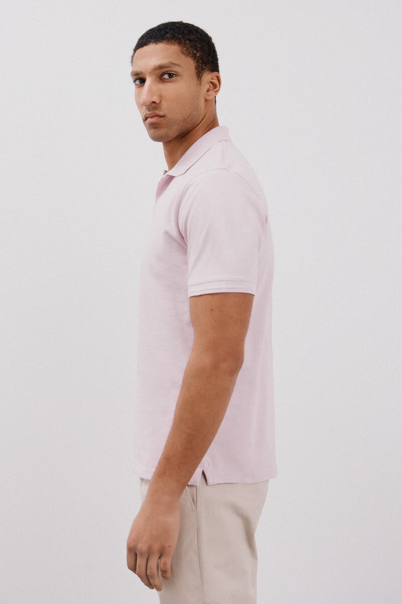 pedro del hierro Polo estructura cuello abierto