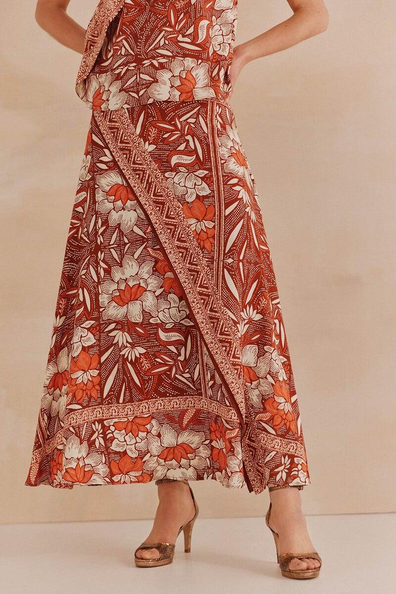 Pedro Del Hierro Raina. Falda Larga