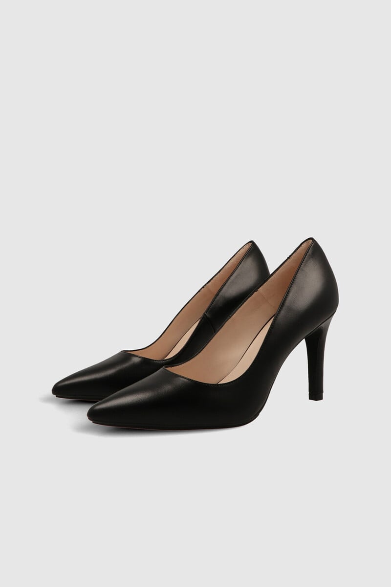 Pedro Del Hierro Salón Básico En Piel Lisa