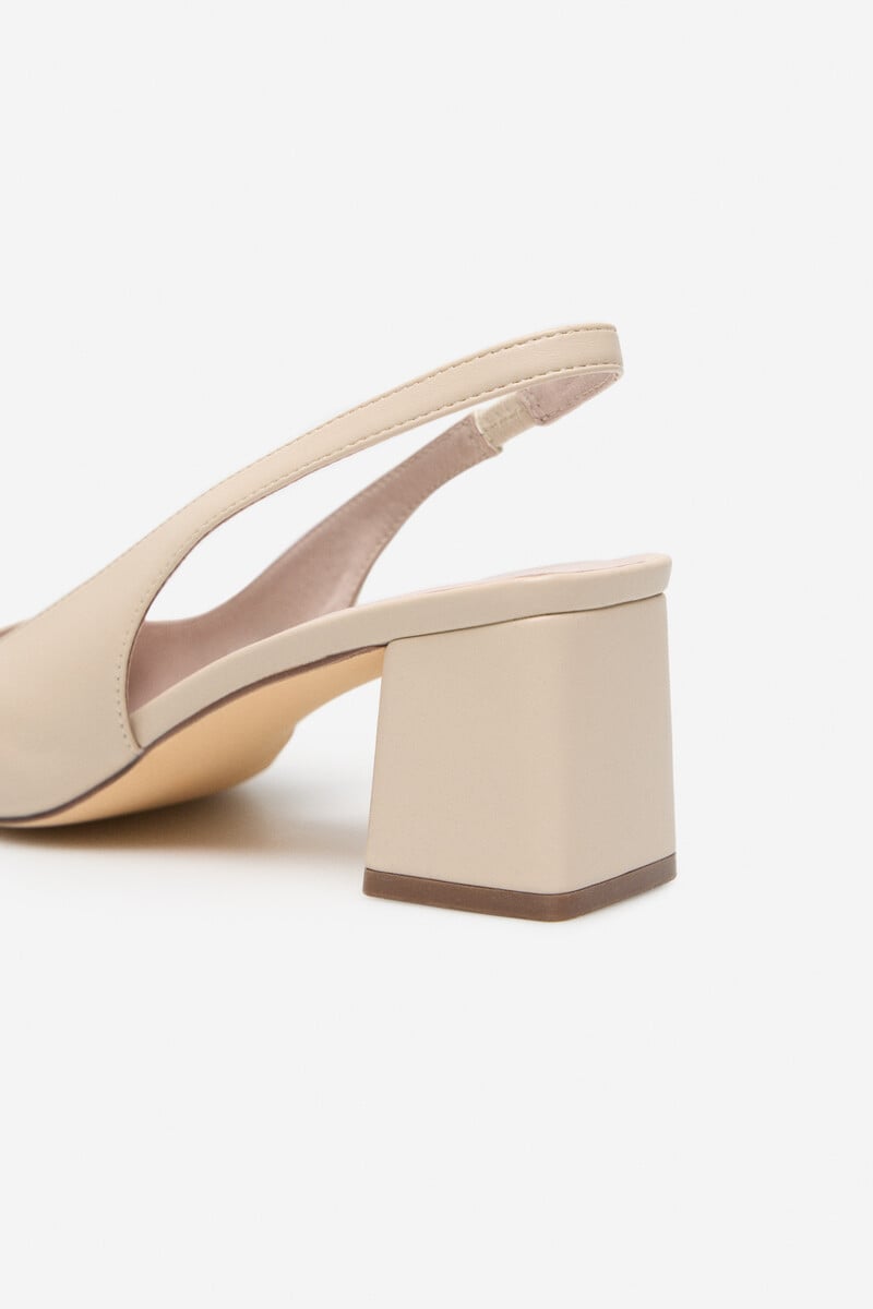 Pedro Del Hierro Salón Destalonado Puntera