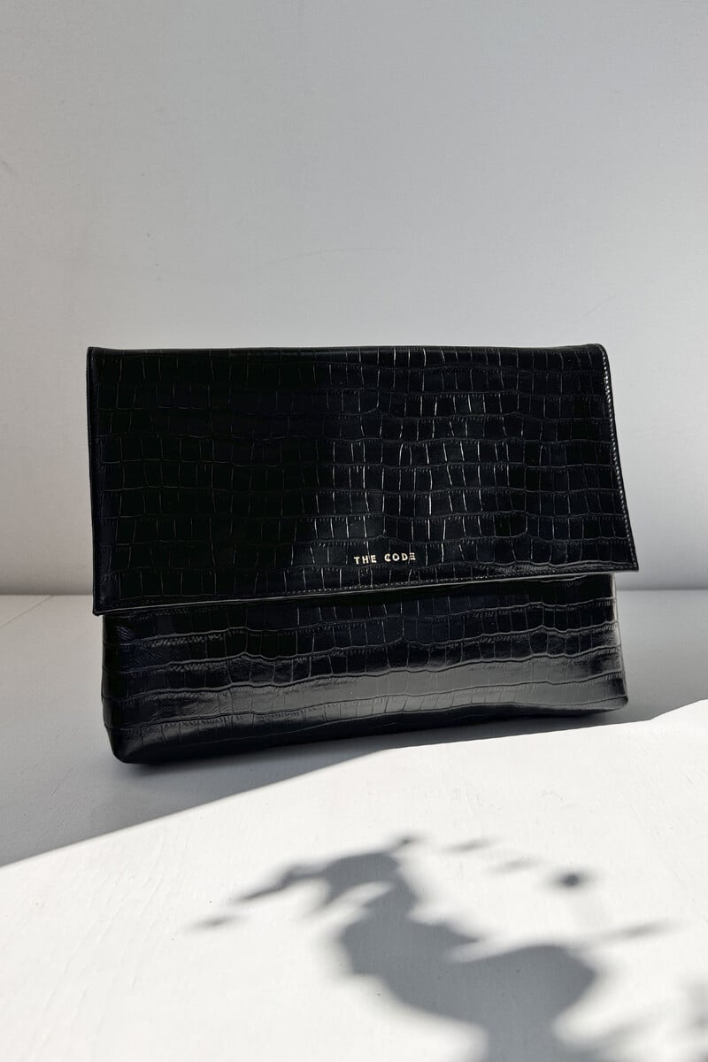 Pedro Del Hierro Sobre Angela Negro