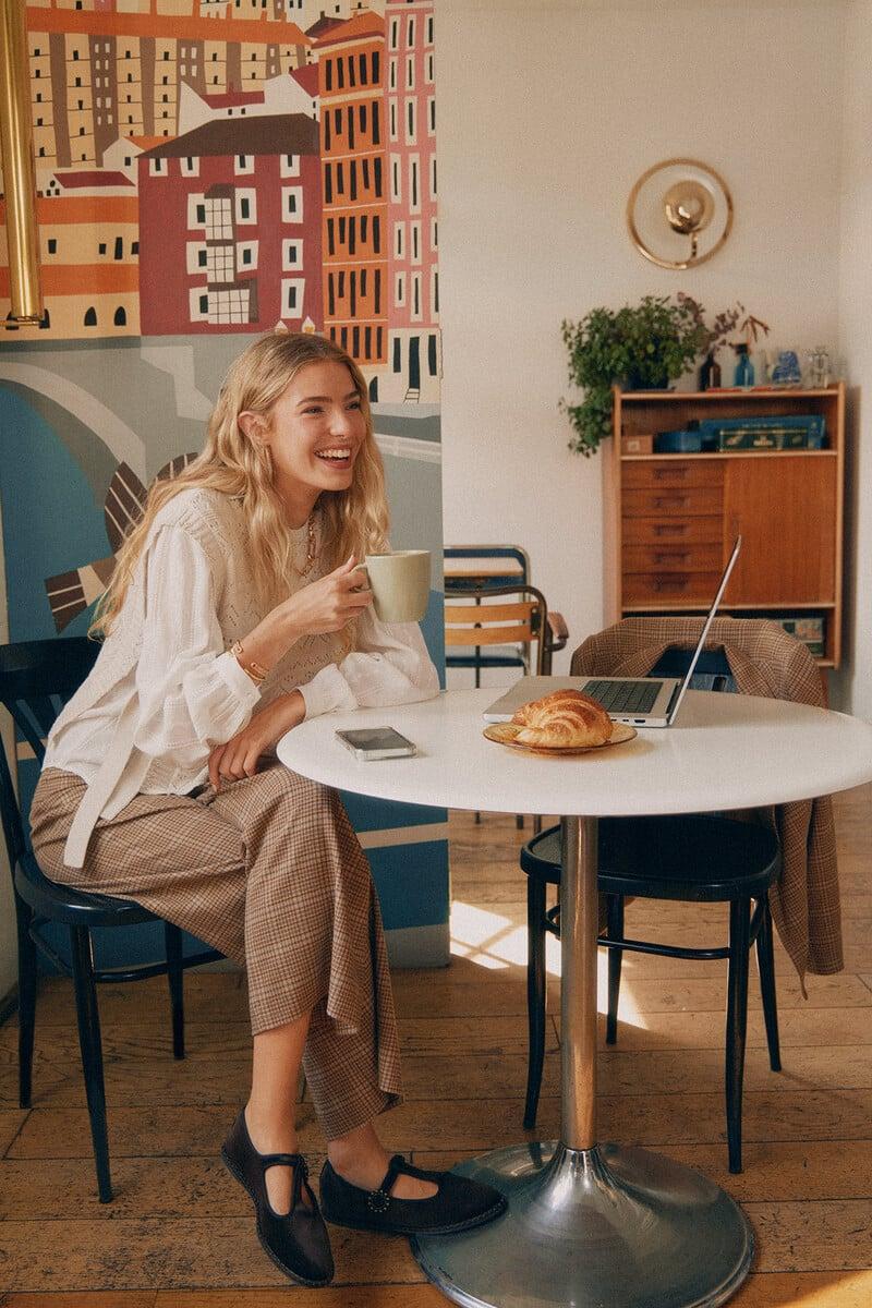 Pedro Del Hierro Tiara. Chaleco Estrcutura Calada