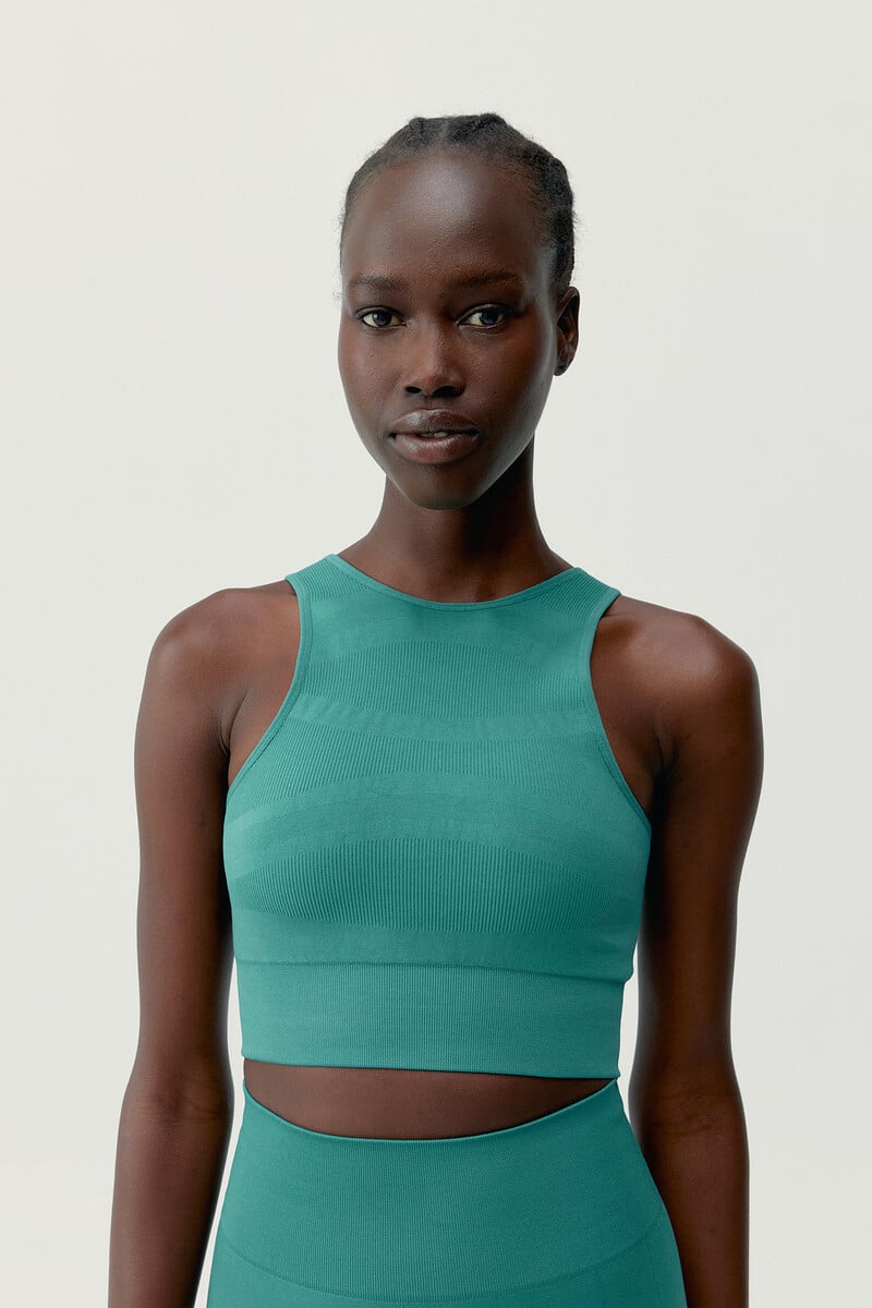 pedro del hierro Top deportivo Alana