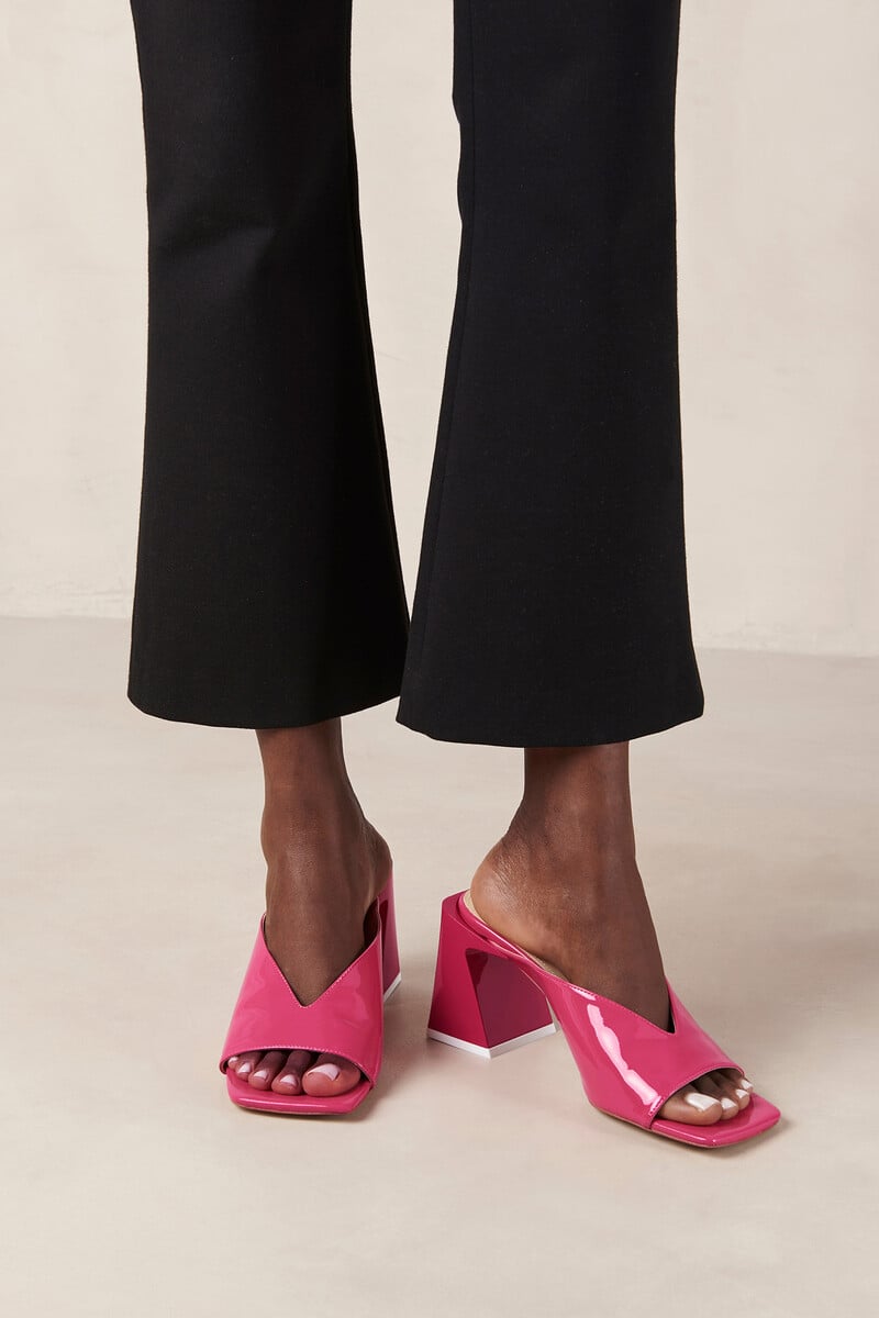 pedro del hierro Sandalias Tasha en piel color rosa