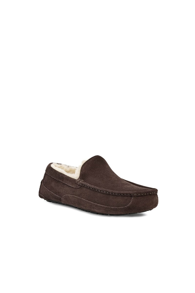 Pedro Del Hierro Slipper Cerrada Suede Ascot. Marca UGG