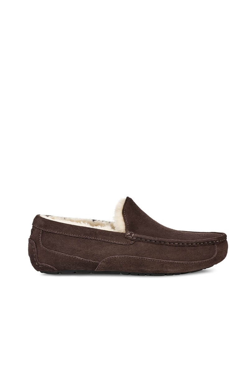 pedro del hierro Slipper cerrada suede Ascot. Marca UGG