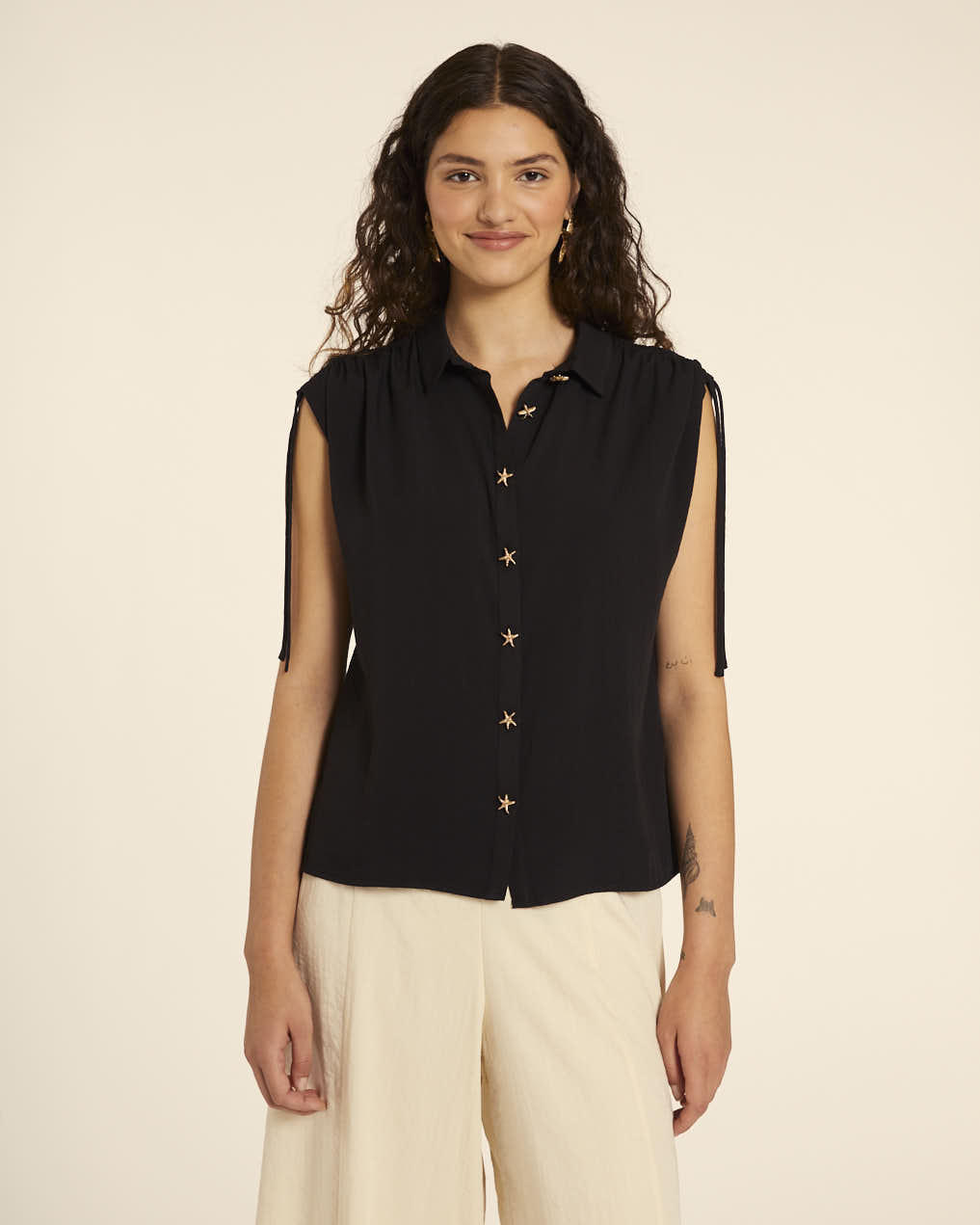 pepaloves CAMISA CON ESTRELLAS NEGRA